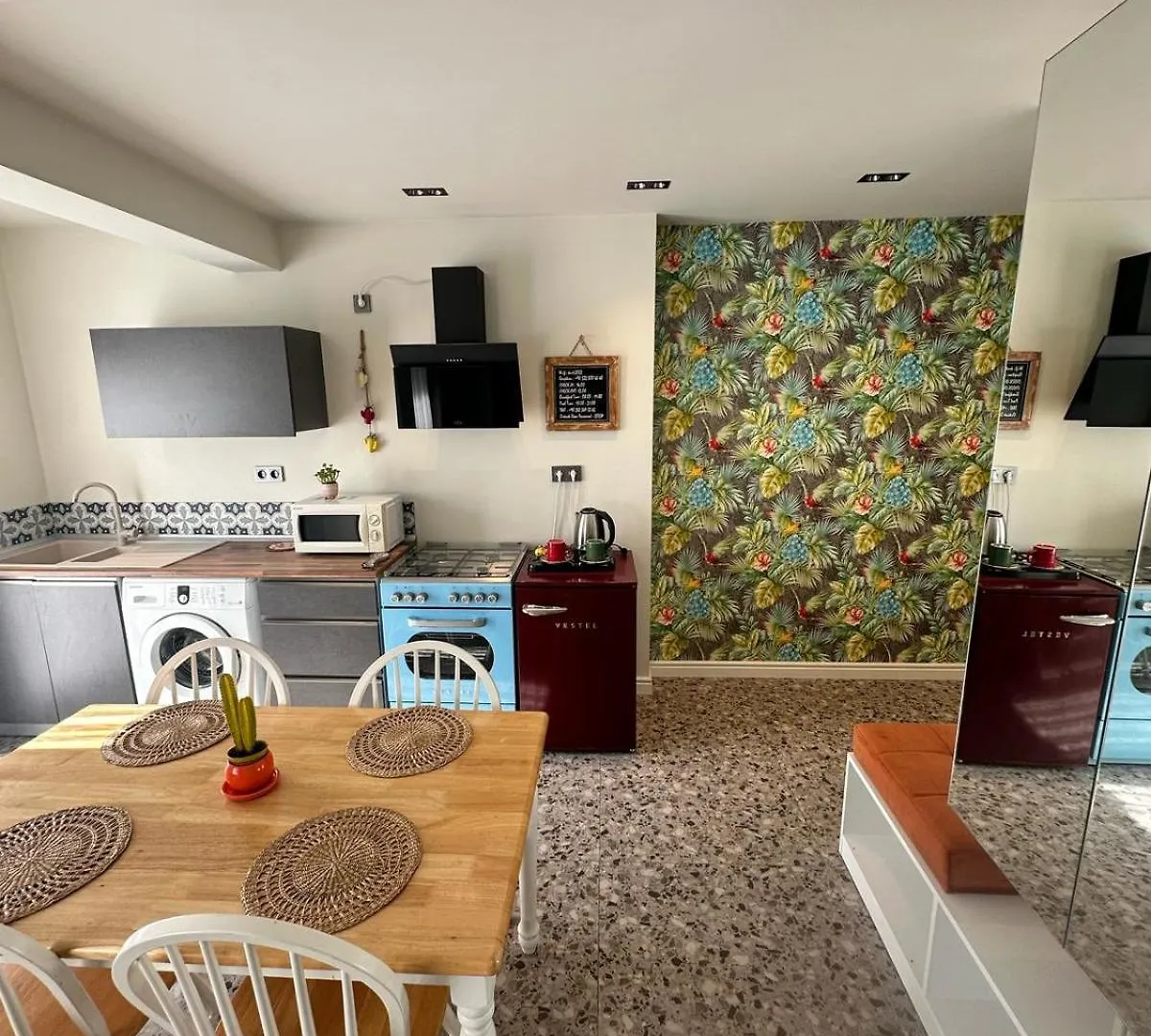Wolf Suites Antalya Apartment