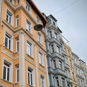 Ozkaya Galata Istanboel
