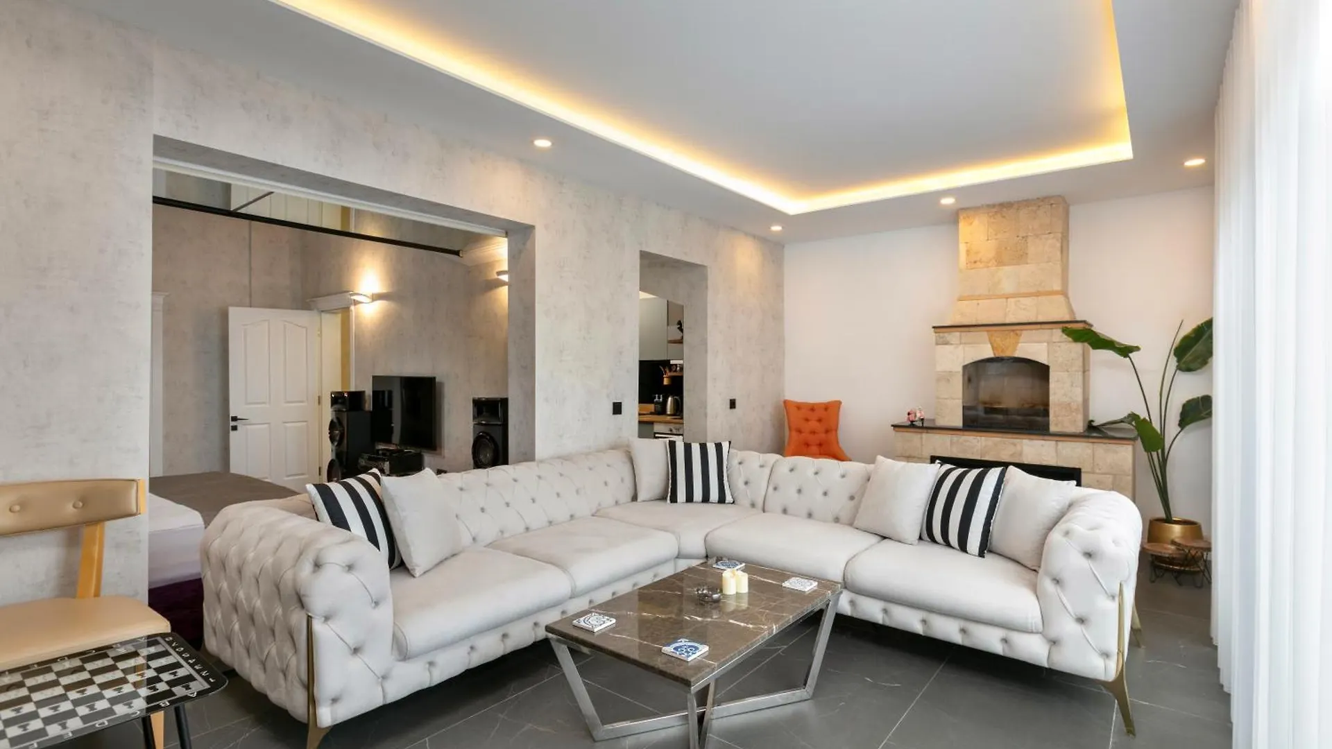 Wolf Suites Antalya 0*,