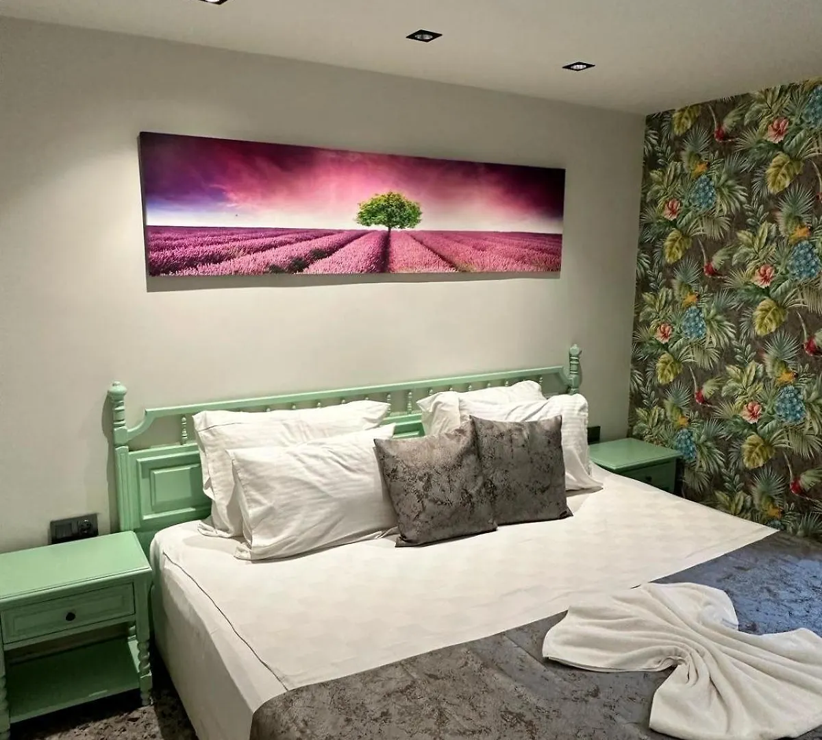 Wolf Suites Antalya Apartment